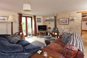 Sitting Room- click for photo gallery